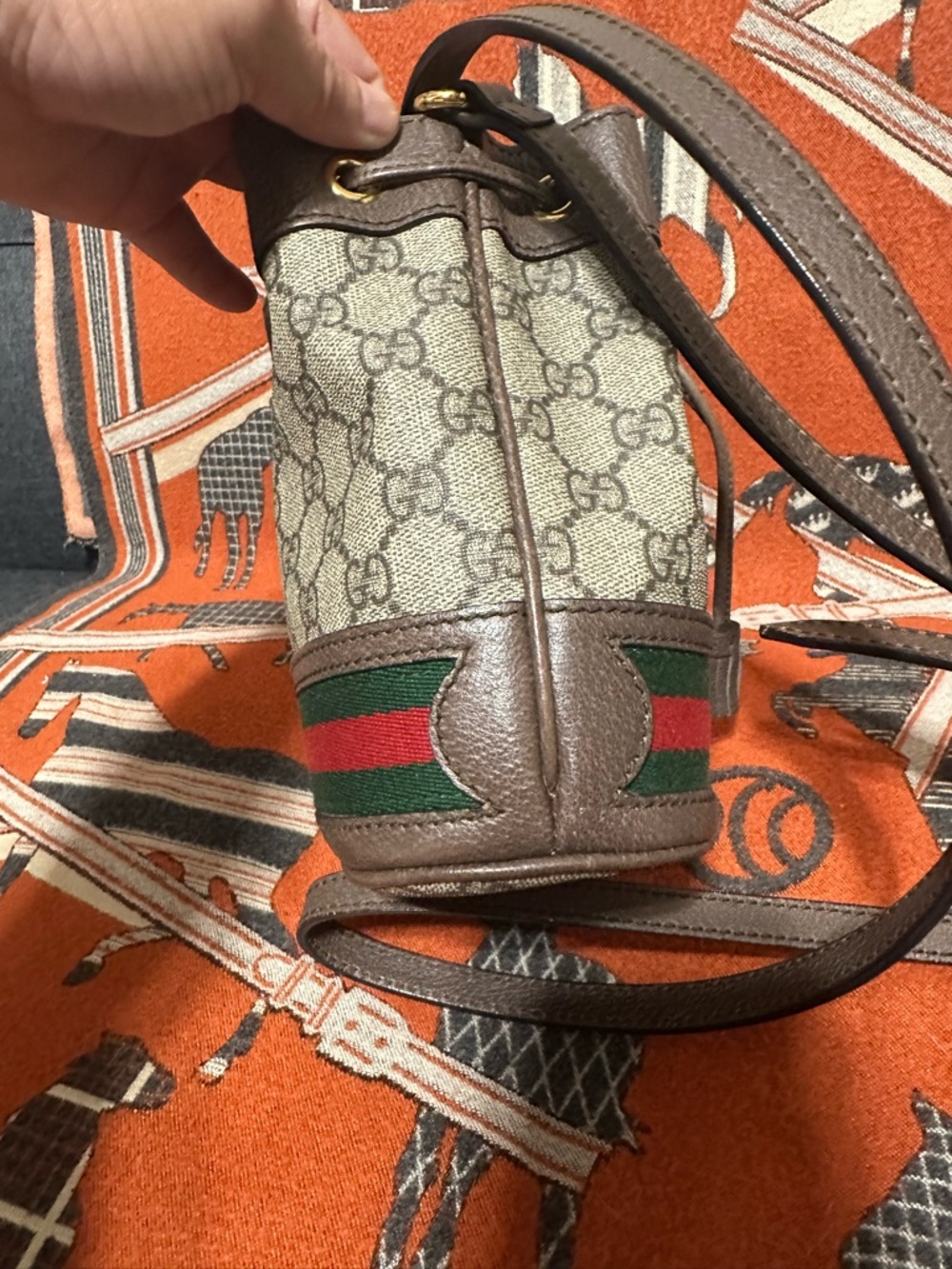 GUCCI ❤️🌟 GG CANVAS MINI BUCKET BAG ⭐️ - Picture 4 of 11